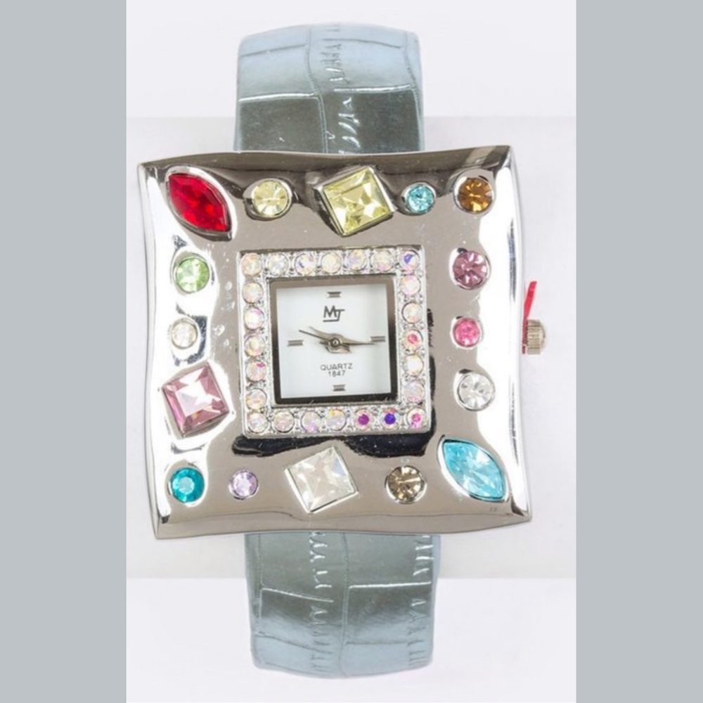 Gem Encrusted Quartz Watch Metallic Strap